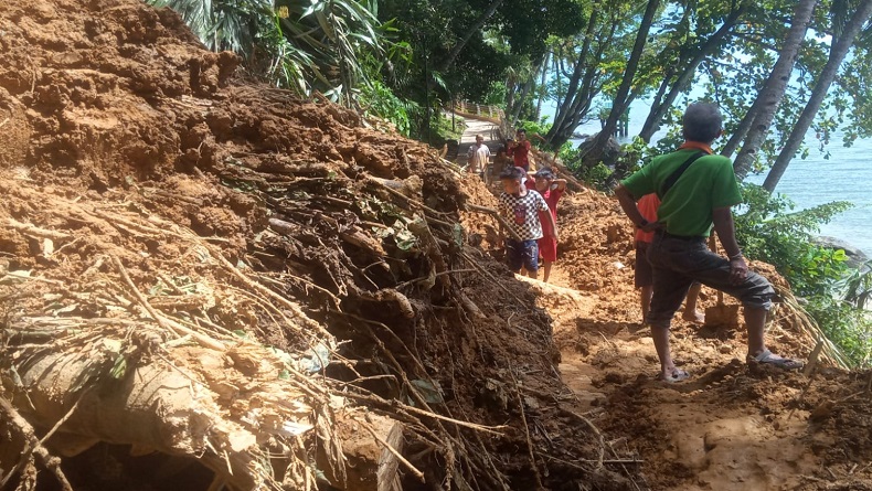 Objek Wisata Gunung Padang Ditutup Sementara, Akses Tertimbun Longsor