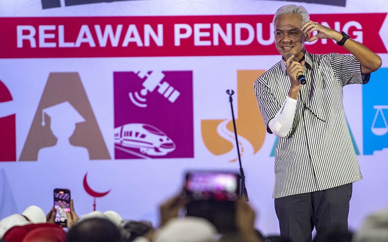 Relawan Ganjar Pranowo Berikan Layanan Kesehatan Gratis kepada Nelayan Pesisir di Pangandaran