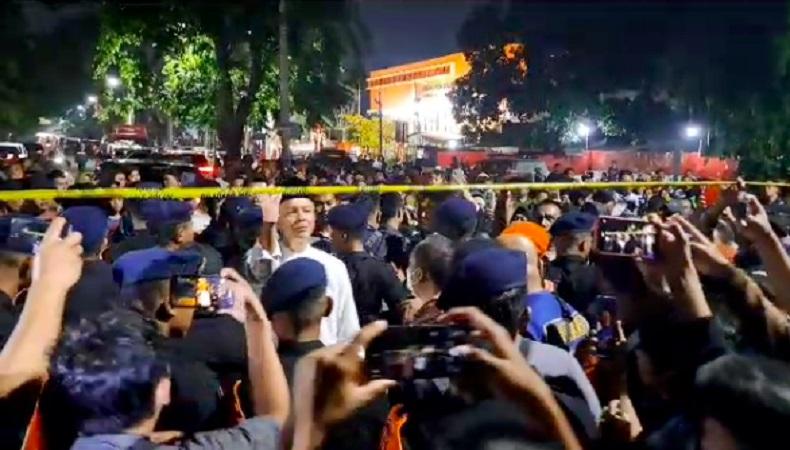 Ganjar Pranowo Pastikan Evakuasi Kecelakaan KA Brantas vs Truk Selesai Malam Ini