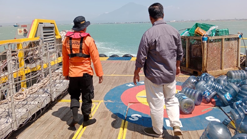 Kronologi Kapal Nelayan Terbalik di Perairan Cirebon, Lambung Bocor Diempas Ombak Besar