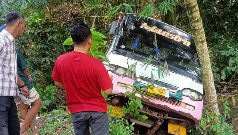 Bus Rombongan Pengantin di Lampung Masuk Jurang 10 Meter, 1 Penumpang Tewas