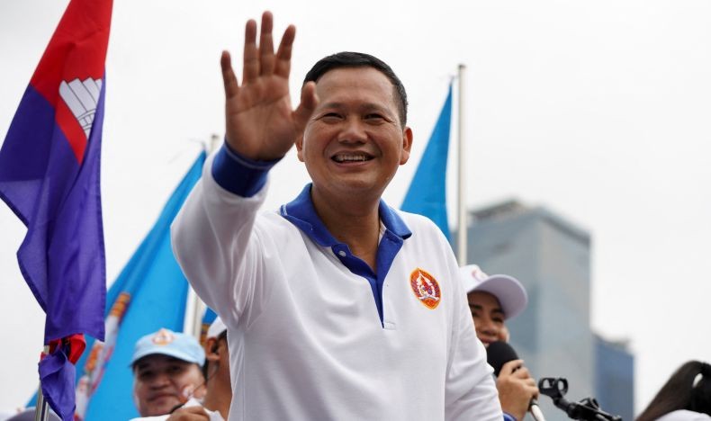 Putranya Jadi PM Kamboja, Hun Sen: Terima Kasih Istriku Sayang, Telah Besarkan Anak Ini!