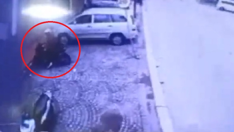 Bak Tukar Tambah Barang, Pencuri Ini Tinggalkan Kendaraan Butut Gasak Motor Sport di Parkiran