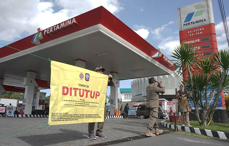 Izin Gubernur Habis, SPBU di Jalan Palagan Sleman Ditutup Satpol PP DIY