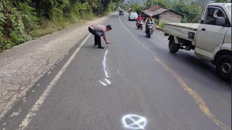 Kecelakaan Motor Tabrak Truk di Jalinsum Way Kanan, PNS asal OKU Sumsel Tewas