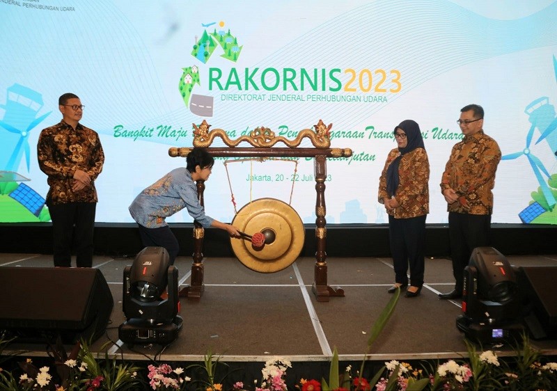 Operasional Penerbangan Meningkat, Menhub Ingatkan Keselamatan Harga Mati   