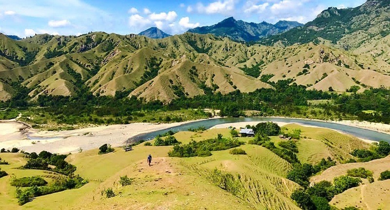 Surga Tersembunyi di Tana Toraja, Unik Ada Perbukitan Hijau Punya Suasana Desa yang Asri 
