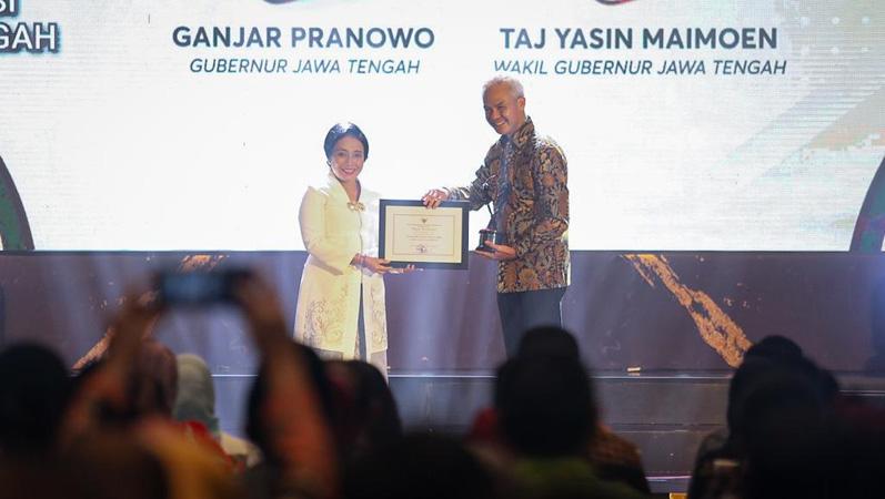 Ganjar Pranowo Bawa Jateng Hattrick Raih Penghargaan Pelopor Provinsi Layak Anak