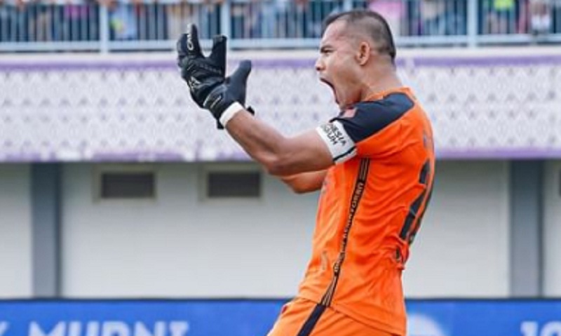 Media Asing Soroti Umpan Berkelas Andritany saat Persija Vs Persita, Netizen Indonesia Heboh!