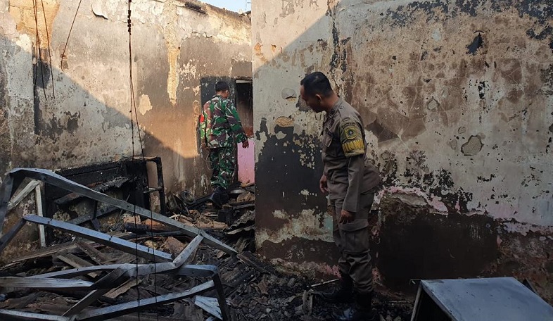 Kebakaran Rumah Kosong di Sukaraja Bogor, Diduga akibat Korsleting Listrik