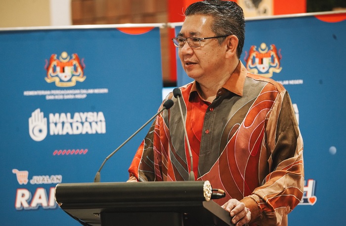 Menteri Perdagangan Dalam Negeri Malaysia Salahuddin Ayub Meninggal Dunia