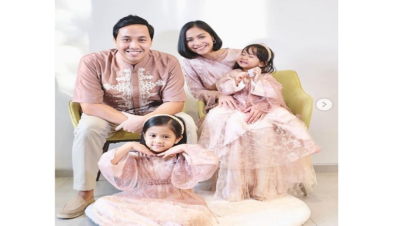 Bukan Dimanjakan, Begini Cara Caca Tengker Mengasuh Anak agar Mandiri