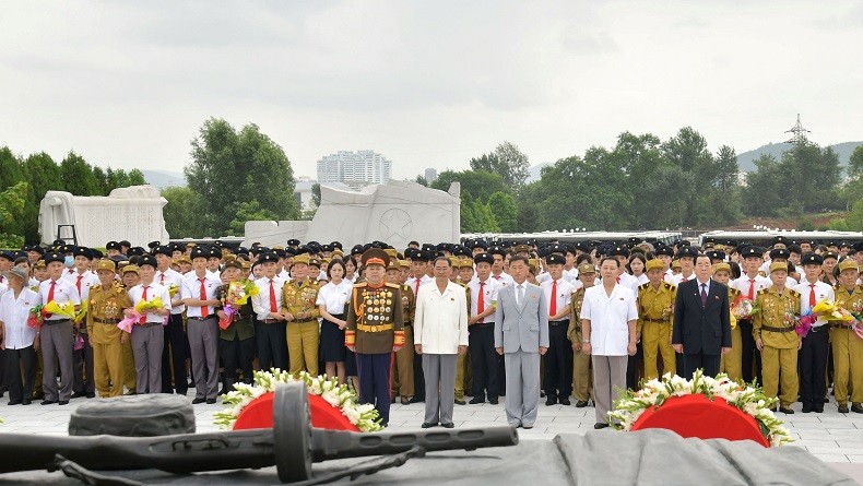 Peringati Victory Day dengan China dan Rusia, Korut Gelar Parade 15.000 Prajurit Militer