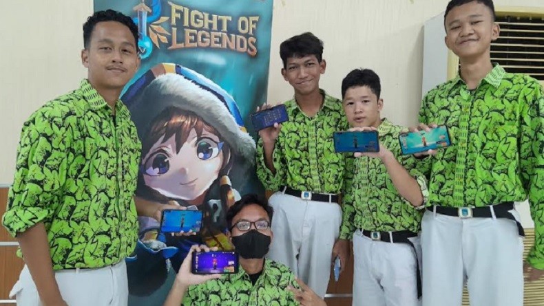Peran Penting Siswa Dalam Pengembangan Game Fight of Legends