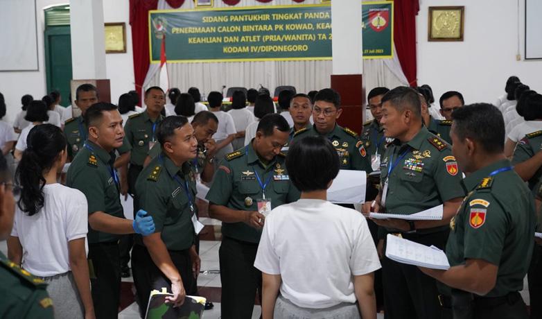  Pangdam Diponegoro Pimpin Sidang Pantukhir Panda Penerimaan Calon Bintara TNI AD 2023