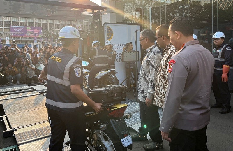 Perdana, Kementerian ESDM Gelar Konversi Motor Listrik