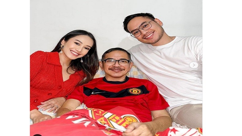 Ray Sahetapy Terkena Stroke, sang Putra Minta Netizen Tak Ungkit Masa Lalu
