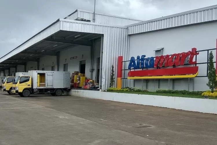 Gaji Pegawai Alfamart, Bisa Tembus Rp9 Juta!