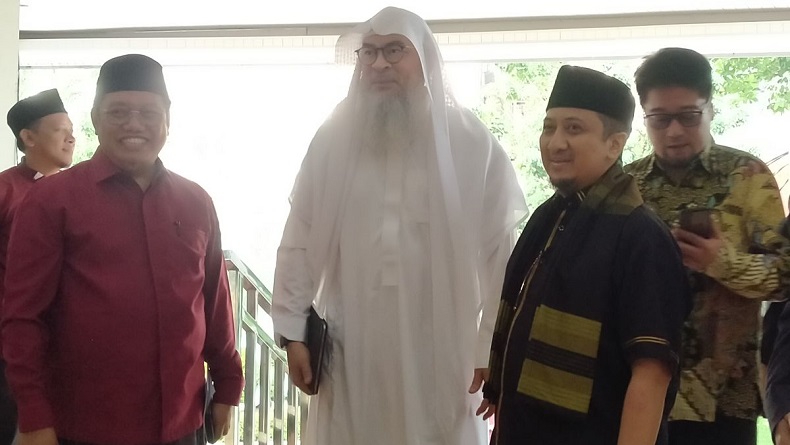 Ratusan Jemaah Hadiri Kajian Sheikh Assim Al Hakeem di Ponpes Tahfiz Darul Qur'an