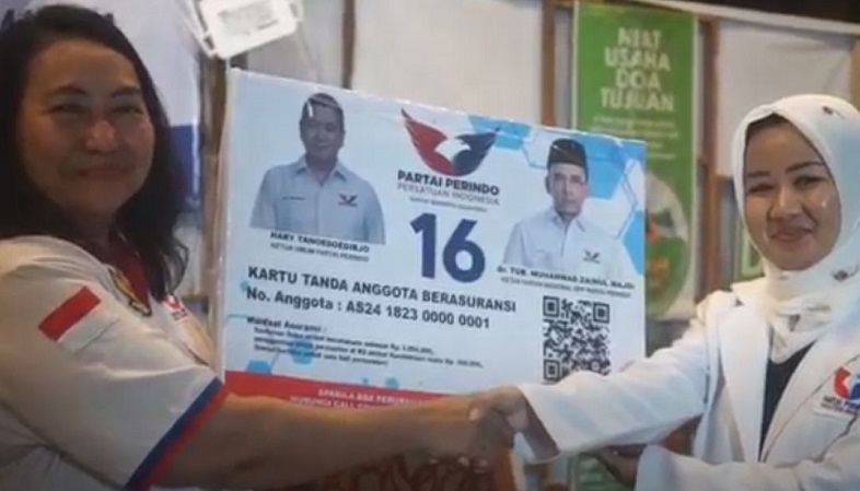 Antusias, Ratusan Warga Blitar Ramai-Ramai Daftar KTA Berasuransi Partai Perindo 