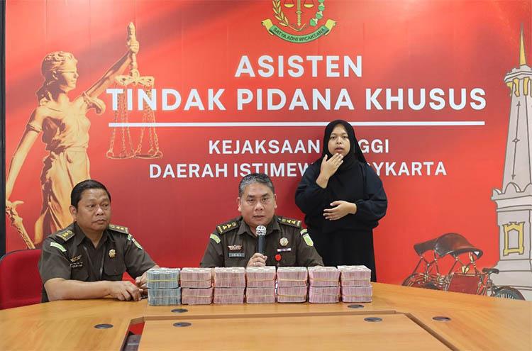 Tersangka Mafia Tanah, Kepala Dispetaru DIY Kembalikan Uang Gratifikasi Rp1,3 Miliar 