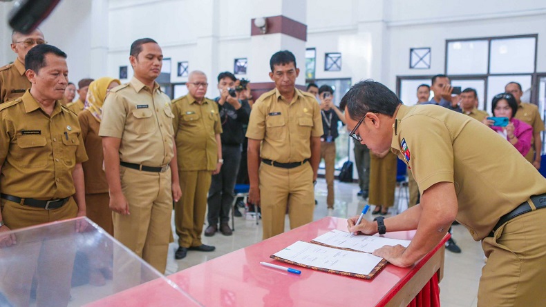 Wali Kota Bogor Rotasi Pejabat Disdik hingga Kepsek Buntut Kisruh PPDB