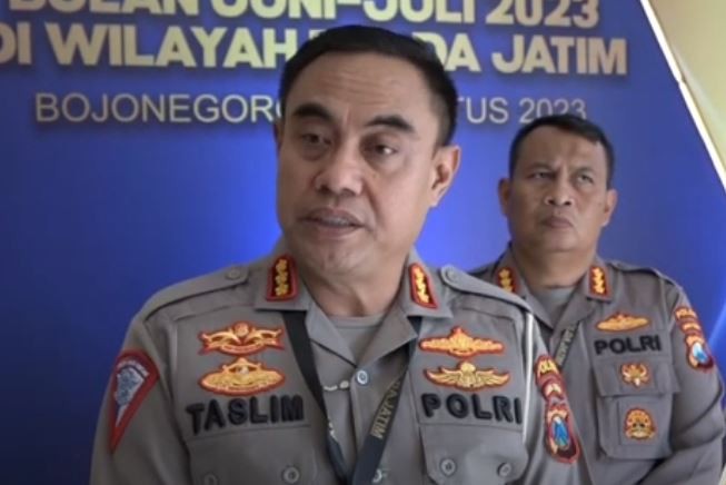 Viral Emak-Emak di Gresik Ngamuk Anak 13 Kali Tidak Lulus Tes SIM, Ini Kata Polisi
