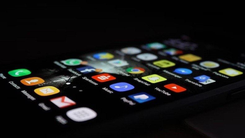 Penipuan Modus Download Aplikasi, Perempuan di Singapura Kehilangan Rp1 Miliar