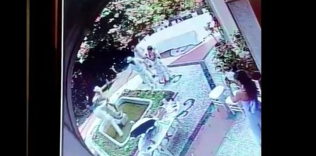 Foto Selfie, Anak Muda Jerman Malah Rusak Patung Berusia 150 Tahun