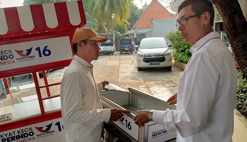 Bacaleg Perindo Sururi Al Faruq Sebut Gerobak UMKM Wujud Nyata Keberpihakan ke Rakyat Kecil 