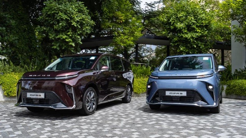 Penantang Alphard dari China Bakal Hadir di GIIAS 2023, Desain Gak Kalah Mewah