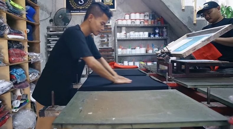 Berawal Usaha Remaja Masjid, Pengusaha Sablon Ini Raup Omzet Ratusan Juta Rupiah per Bulan