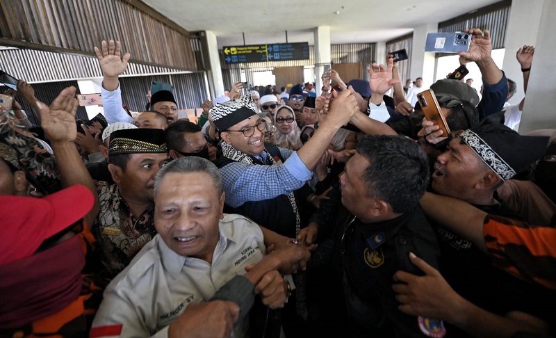 Datang ke Banyuwangi, Anies Baswedan Disambut Meriah Kader Partai Koalisi Perubahan