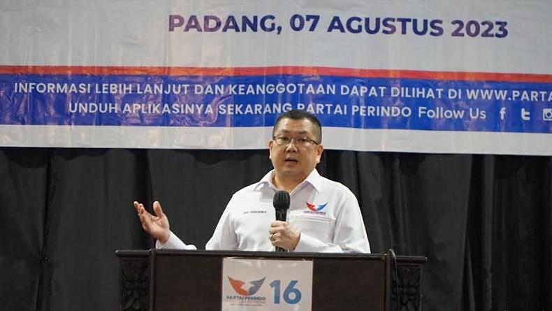 Konsolidasi di Padang, HT: Caleg sampai Saksi Akan Dapat KTA Berasuransi Partai Perindo