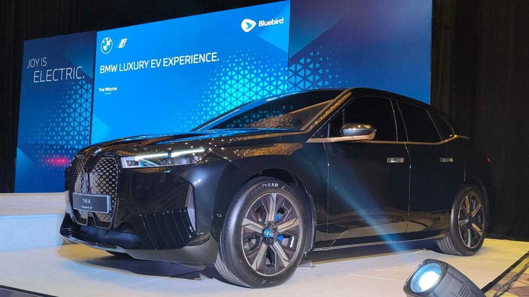 Wow, Mobil Listrik Seharga Rp2,3 Miliaran Jadi Taksi Bluebird