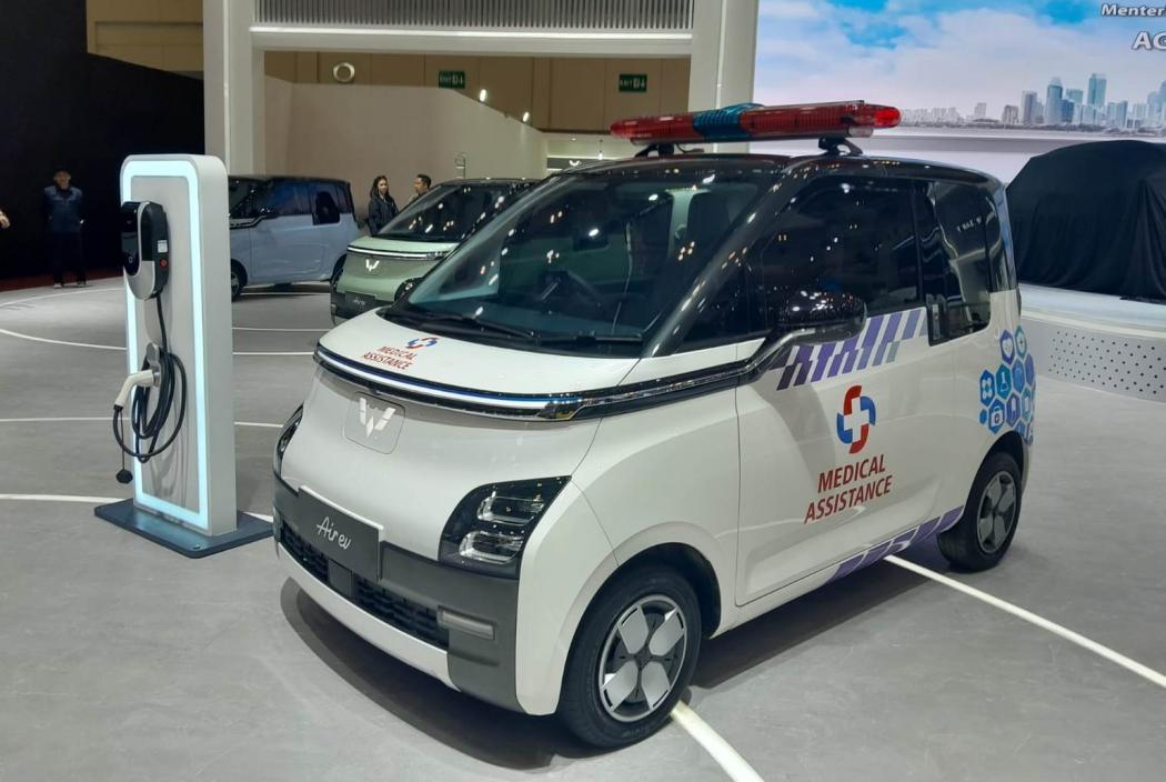 Wuling Air EV yang Viral Jadi Ambulans Nongol di GIIAS 2023