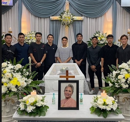 Serba Hitam, Skuad Tunggal Putra Indonesia Hadiri Pemakaman Ibunda Ginting