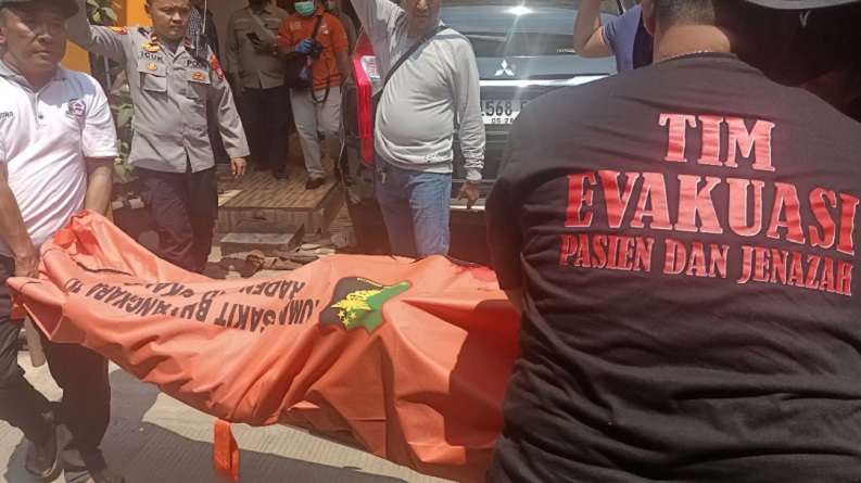 Sekeluarga Ditemukan Bersimbah Darah di Depok, Pelaku Diduga Sang Anak