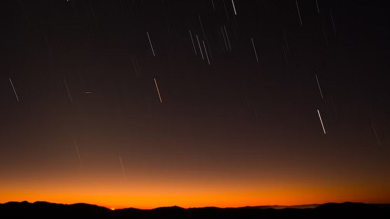 Cara Melihat Hujan Meteor Perseid, Begini Syaratnya