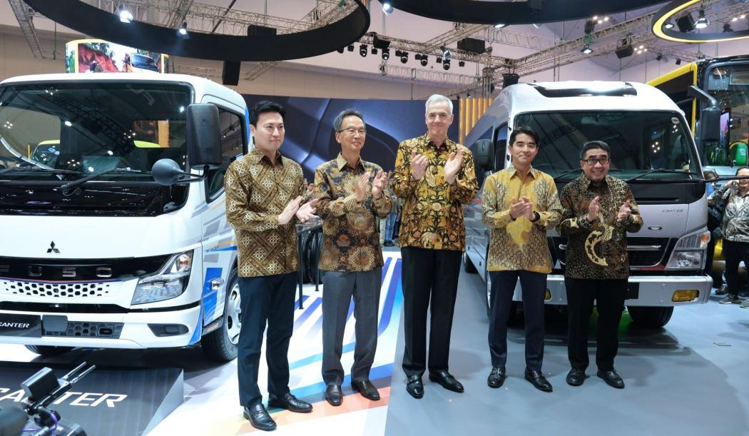 Boyong 7 Armada, KTB Fuso Rilis Bus Baru dan Truk Listrik eCanter di GIIAS 2023 