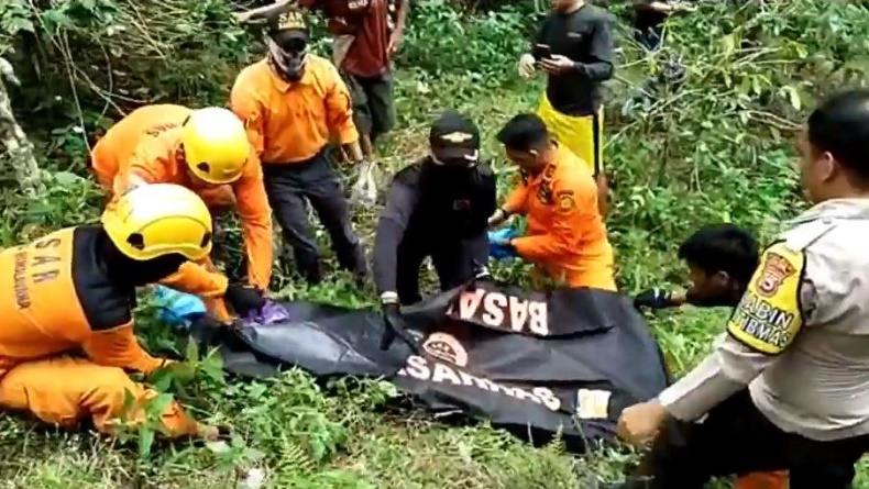 Kakek Hilang 10 Hari dalam Hutan di Tana Toraja Ditemukan Tewas, Evakuasi Dramatis