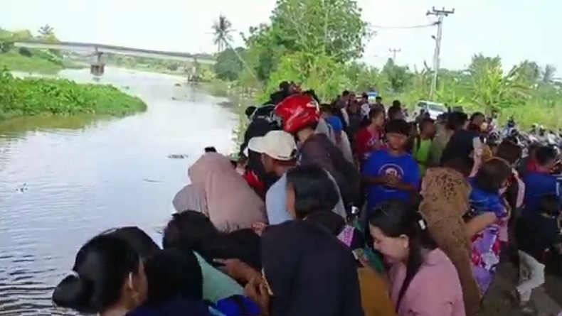 Lokasi Penemuan Harta Karun di OKI Diserbu Warga, Polisi Hentikan Perburuan Emas