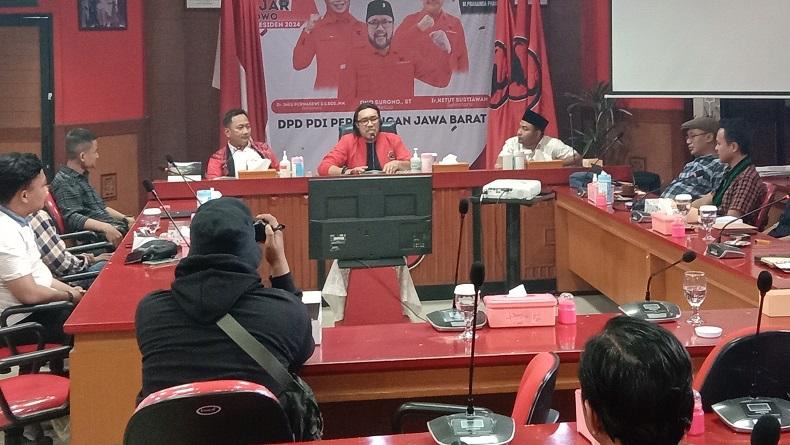 Diduga Aktivis HMI Bakar Bendera Partai, PDI Perjuangan Jabar Ambil Sikap Ini 