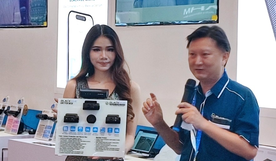 Seperti dalam Pesawat, BlackVue Luncurkan Kamera Mobil Tersembunyi dengan Blackbox