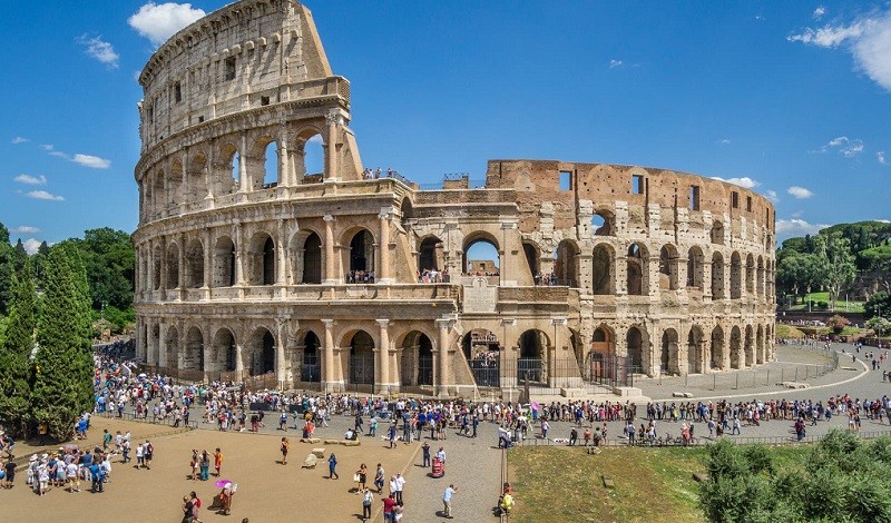 Elon Musk Usulkan Pertarungan dengan Mark Zuckerberg Dilakukan di Arena Gladiator 