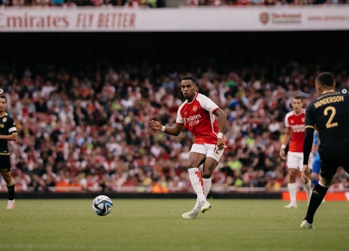 Jurrien Timber Tak Sabar Main di Arsenal Vs Nottingham, Penasaran Liga Inggris Seperti Apa