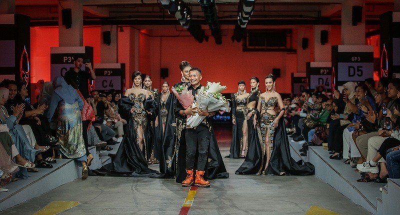 Usung Konsep Sustainable, Intip Kemegahan Karya Fashion Desainer Lokal