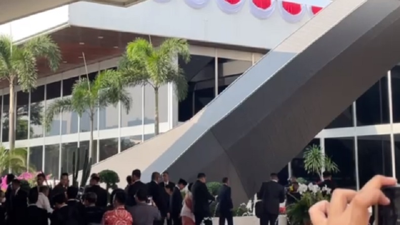 Megawati Kenakan Kebaya Putih Merah, Hadiri Sidang Tahunan MPR 2023