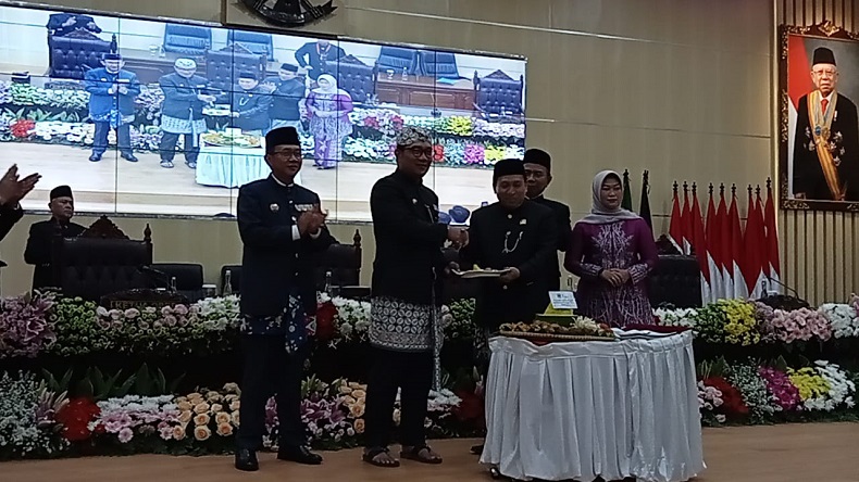 Demi Kemajuan Bekasi, Ridwan Kamil Minta Pj Bupati Bekasi dan DPRD Saling Memahami