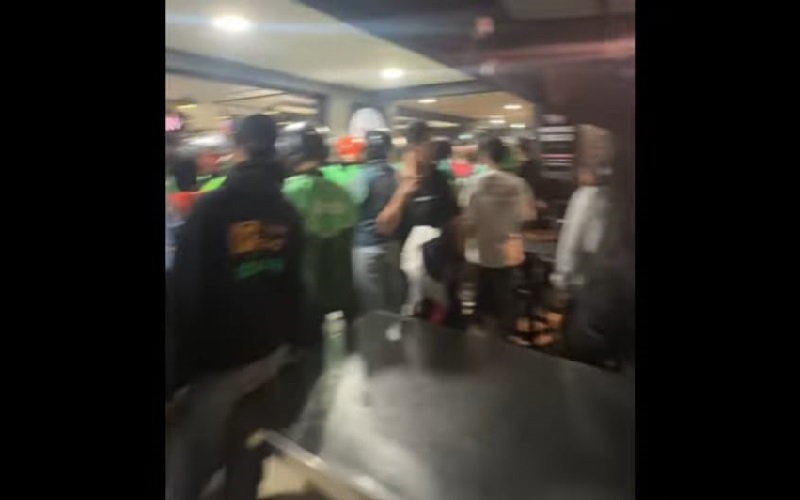 YouTuber Dikepung karena Cegat Motor Lawan Arah, Polisi: Ada Dugaan Pengeroyokan